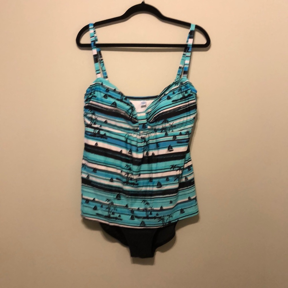 Sz 14 tankini like one piece swimsuit!